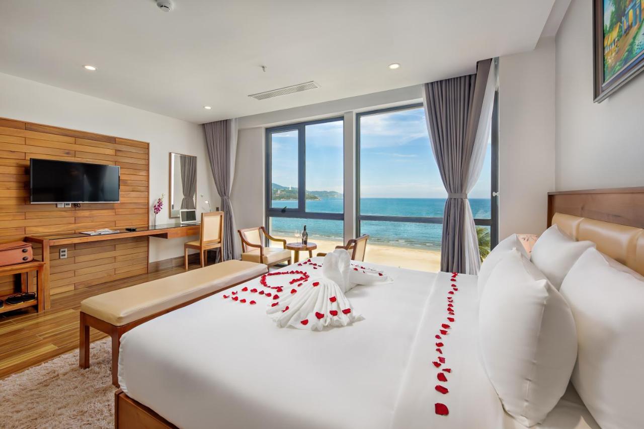 Alisia Beach Hotel Da Nang Esterno foto