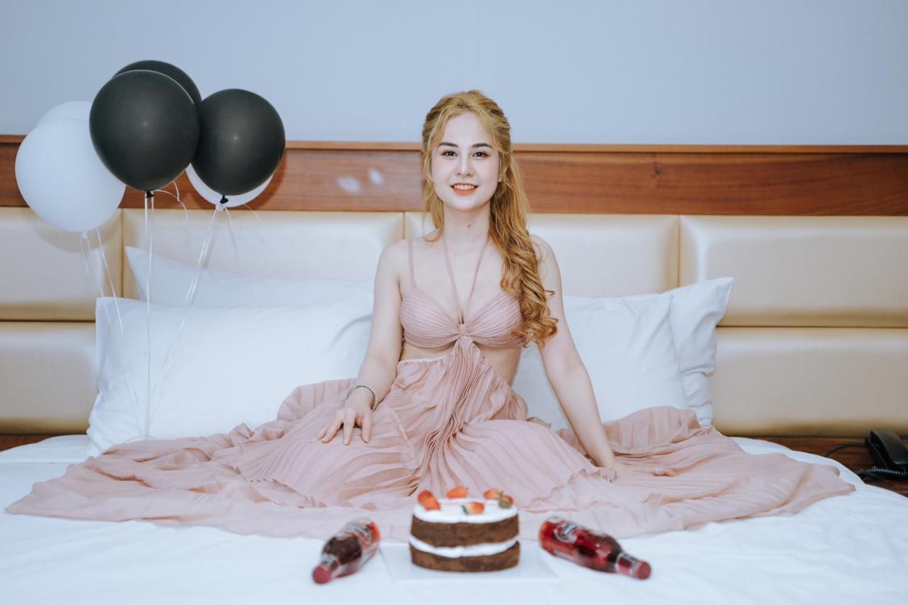 Alisia Beach Hotel Da Nang Esterno foto