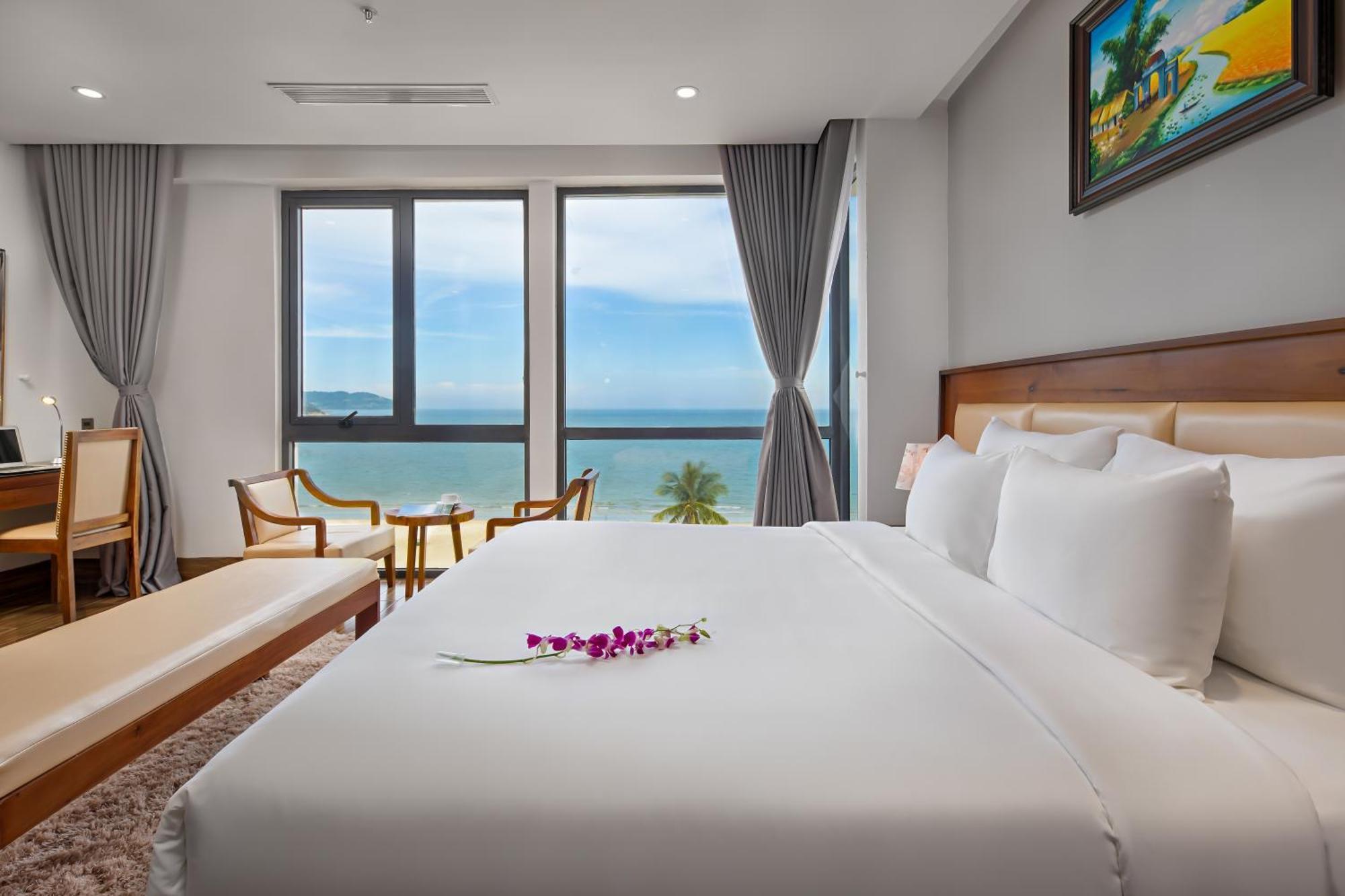Alisia Beach Hotel Da Nang Esterno foto