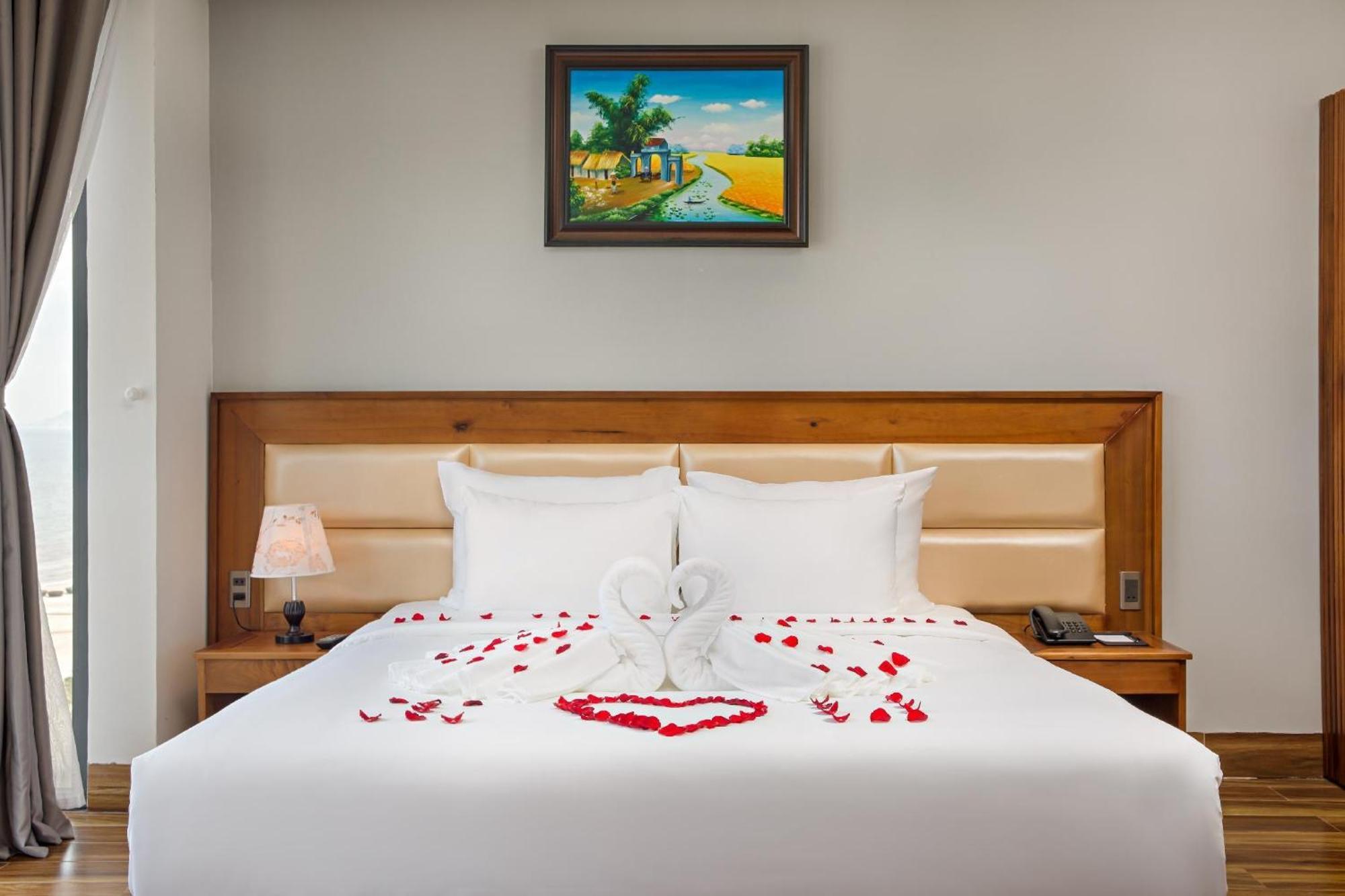 Alisia Beach Hotel Da Nang Esterno foto