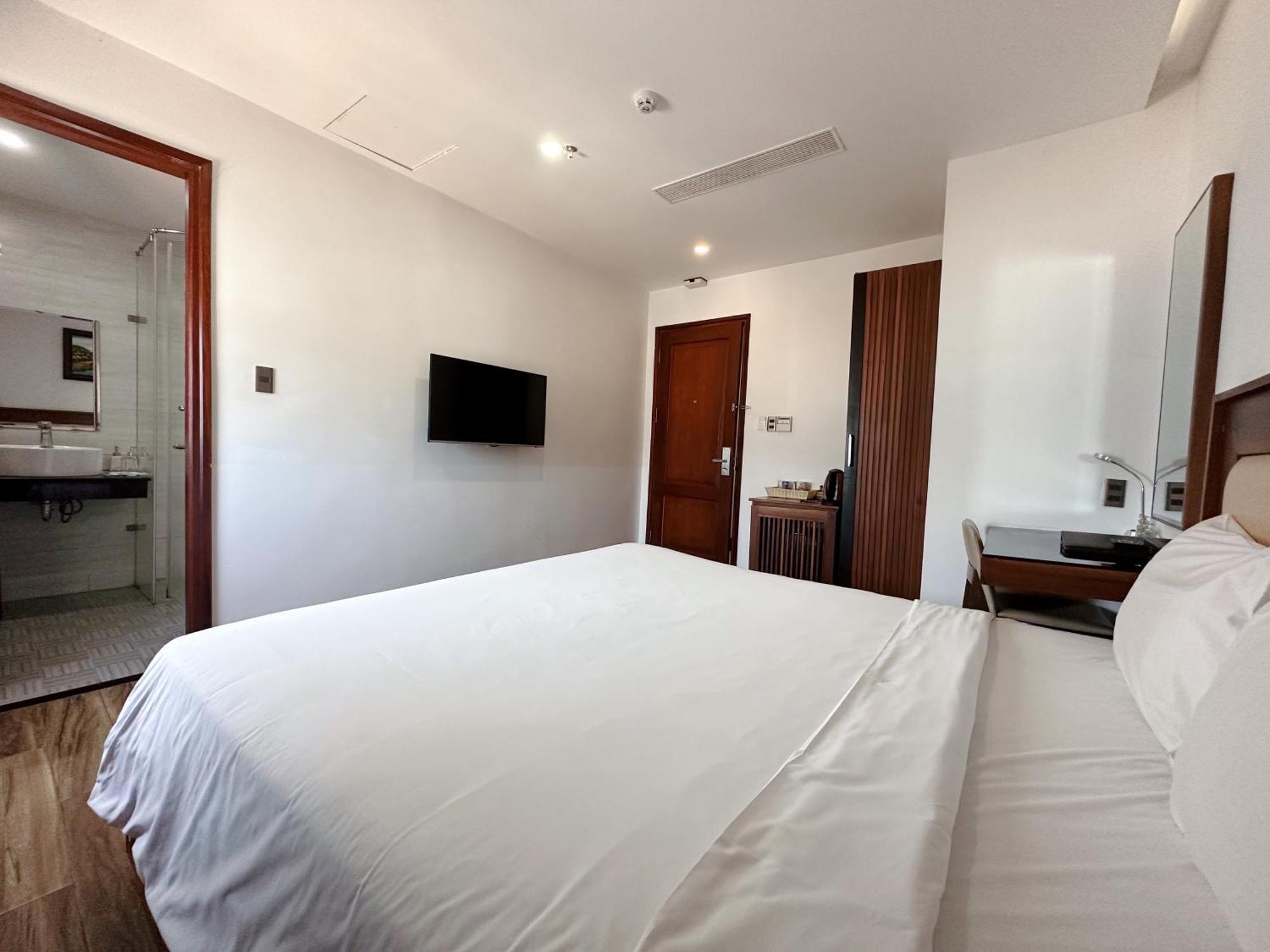 Alisia Beach Hotel Da Nang Esterno foto