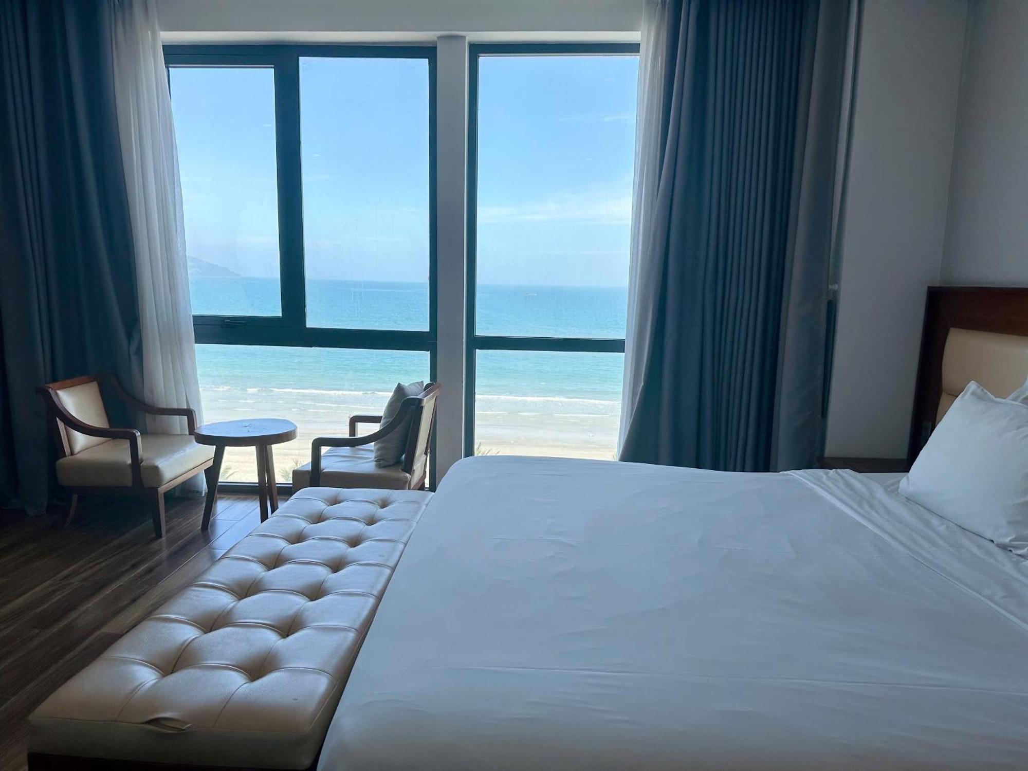Alisia Beach Hotel Da Nang Esterno foto